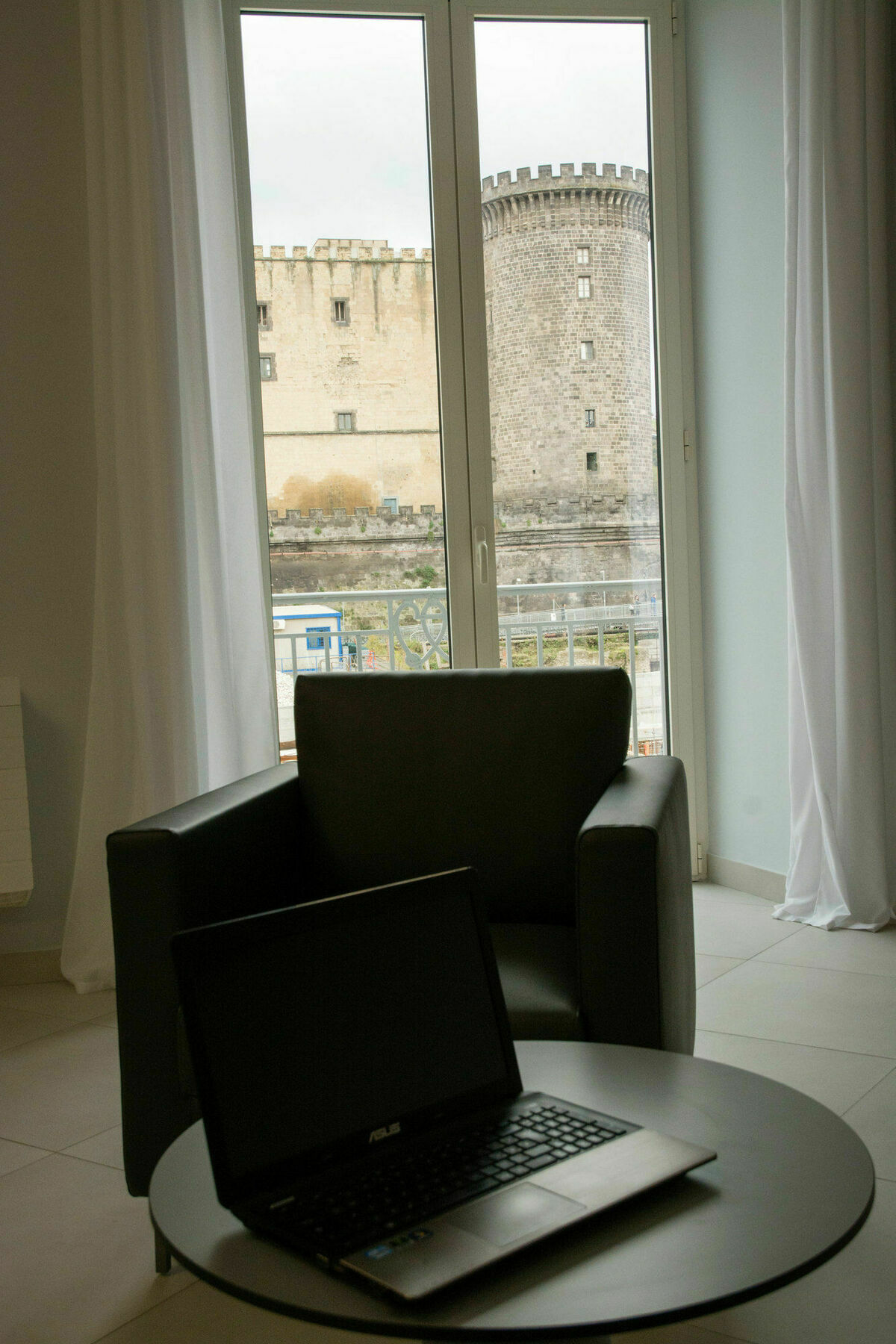 Dioniso'S Luxury Apartments Municipio ナポリ エクステリア 写真