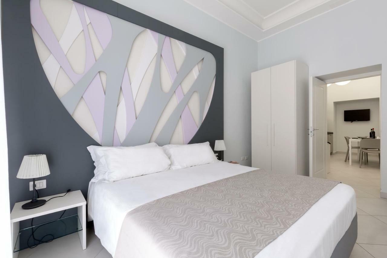 Dioniso'S Luxury Apartments Municipio ナポリ エクステリア 写真