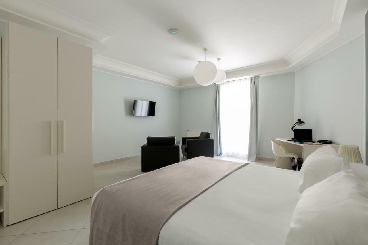 Dioniso'S Luxury Apartments Municipio ナポリ エクステリア 写真